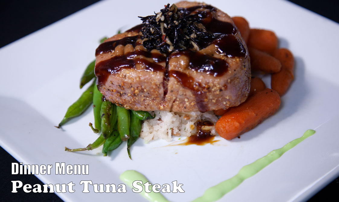 Peanut tuna steak with carrots, green beans and rice